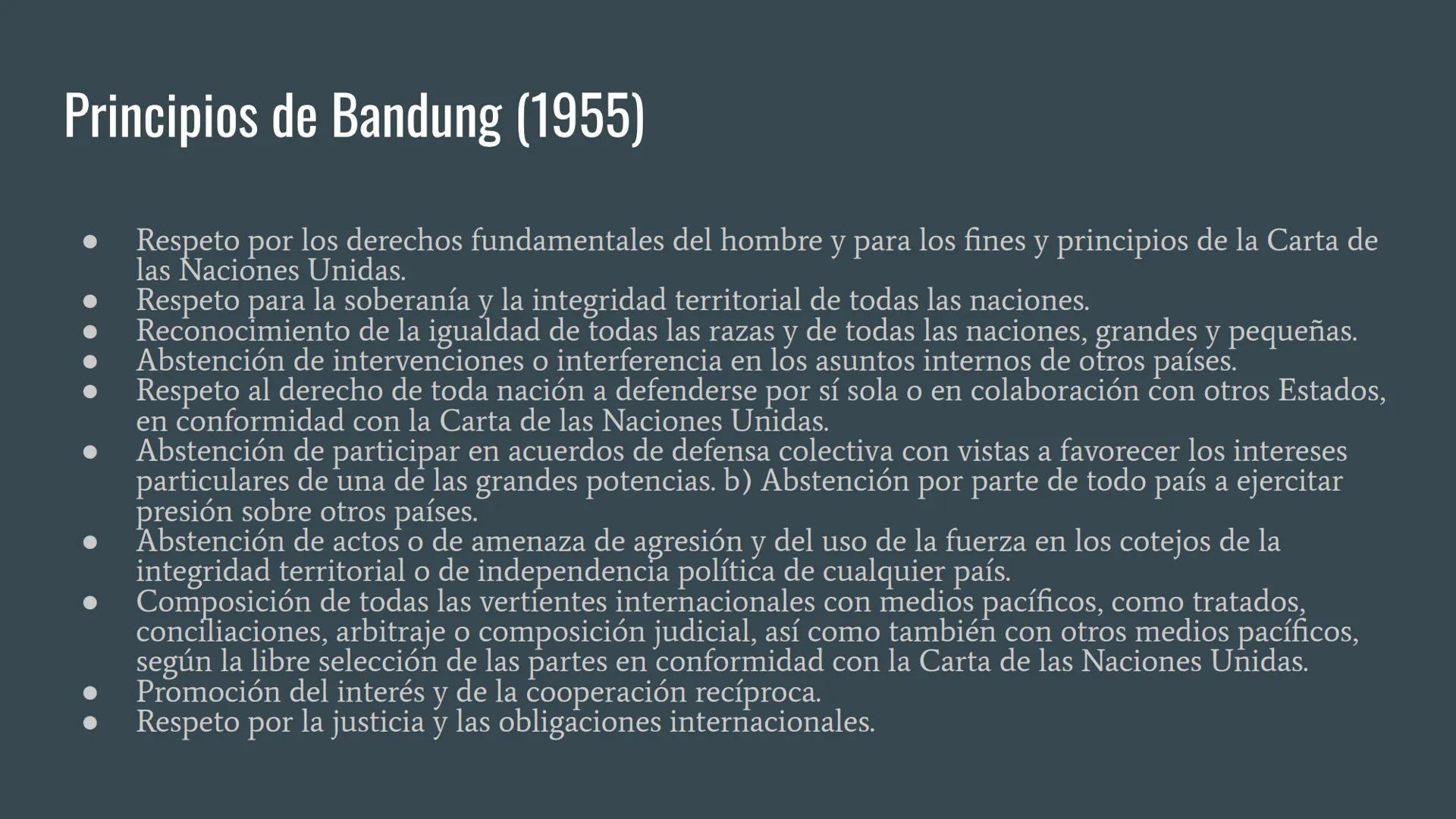 SEGUNDA GUERRA MUNDIAL
... ¿Qué fue la II Guerra Mundial?
Una "guerra total" entre 1939 y 1945 entre los
Estados totalitarios (Italia, Alema